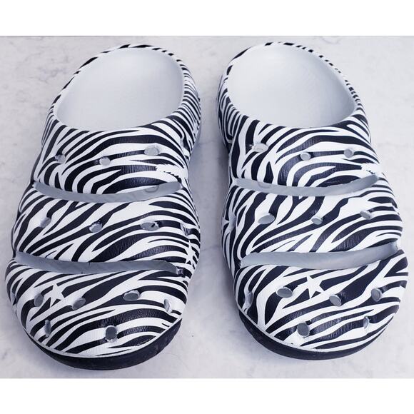 KEEN x ATMOS Yogui Art Sandals Zebra Star Print Women's Size US 10/ *Fits 9.5 - Picture 6 of 11